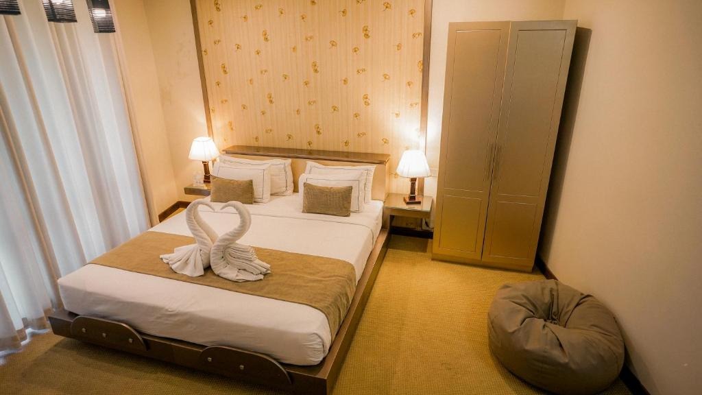 هتل رویال کلاسیک ریزورت کندی